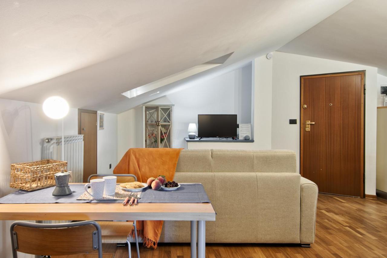 5 Miglia Apartment La Mansarda A Collegno Exterior photo